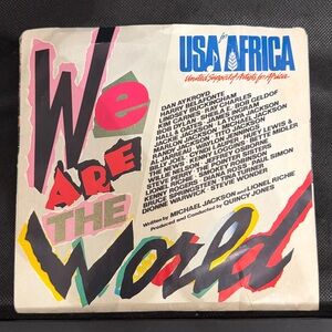 Vtg 7-inch vinyl record -1985 single "We Are the World" by USA for Africa